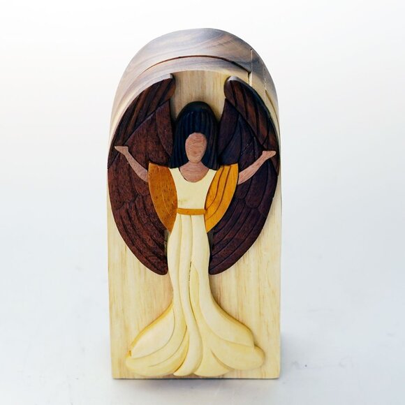 Carver Dan's Puzzle Box - Picture 5 of 9